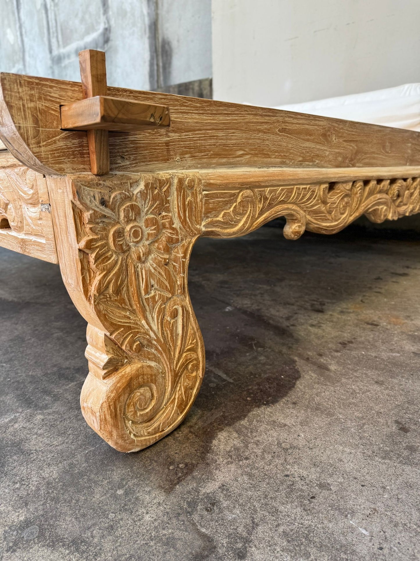 Mas Kartini King Handcarved Recycled Teak Bed base / Daybed platform (cream wash)
