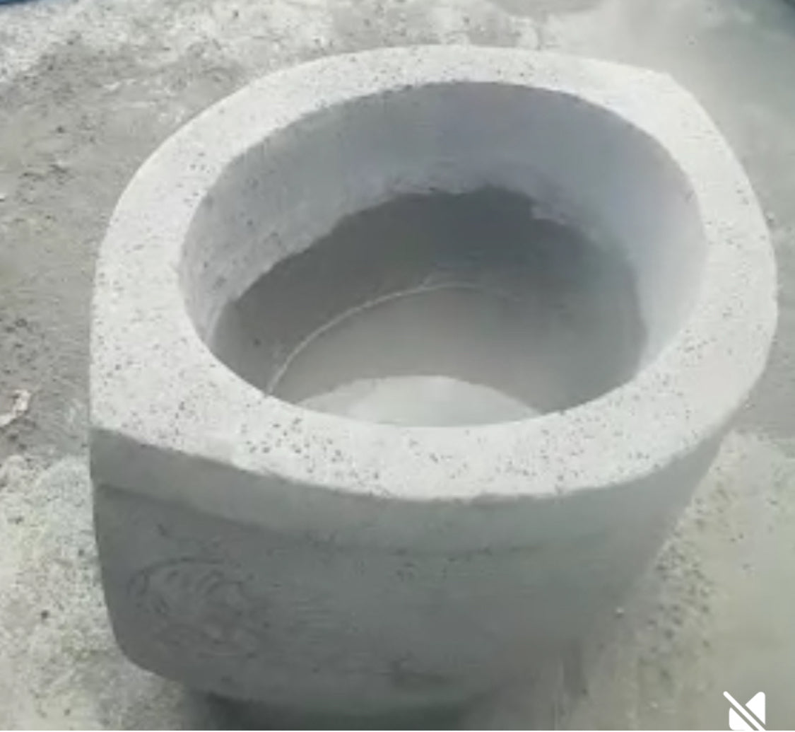 Pot carved oval Concrete natural 62cm long