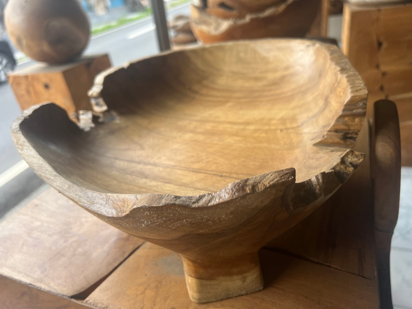 Bowl teak natural erosion Teak root wood