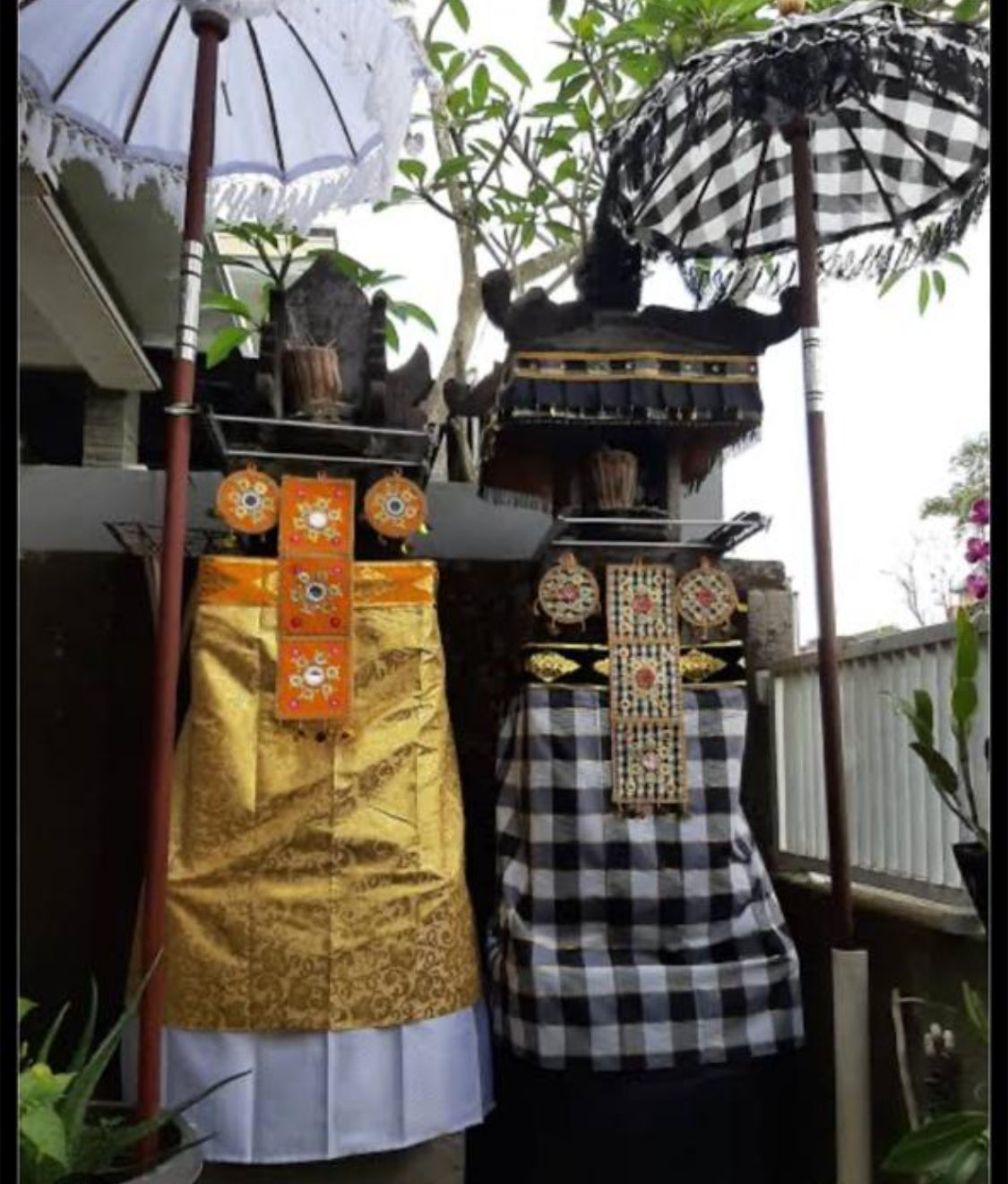 Balinese Traditional Temple Shrine Tugu ' ópen seat' style Family Temple 160cm ht