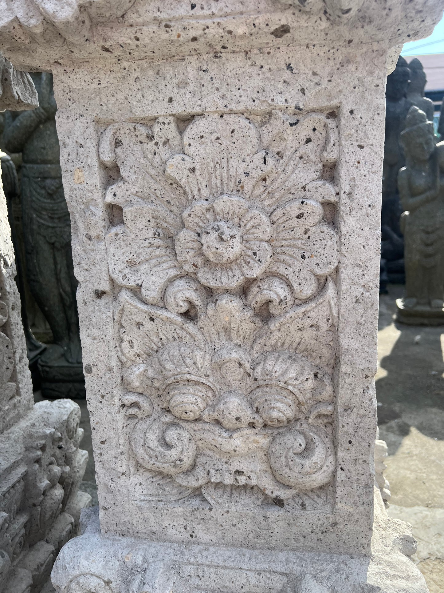 Balinese Traditional Temple Shrine Tugu ' ópen seat' style Family Temple 160cm ht