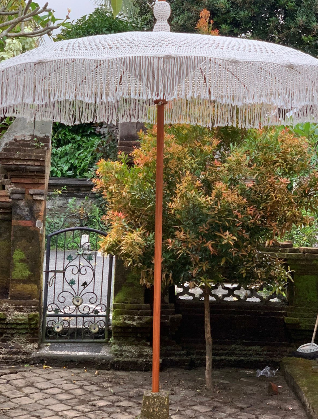 Umbrella Balinese Macrame Natural Large 2mtr diameter canopy with Pole