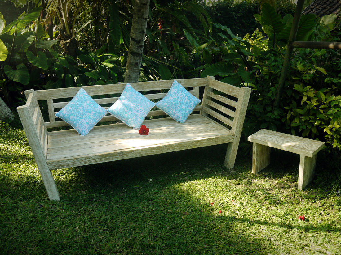 Batubulan Elde Recycled Teak Daybed Single (Creamwash)