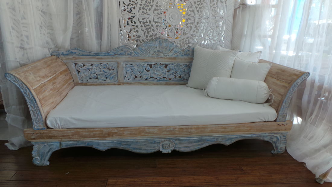 Batubulan Kartini Recycled Teak Daybed LE (Vintage Blue)