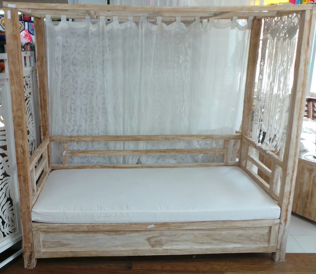 Batubulan Elde Canopy Recycled Teak Daybed Single (Creamwash)