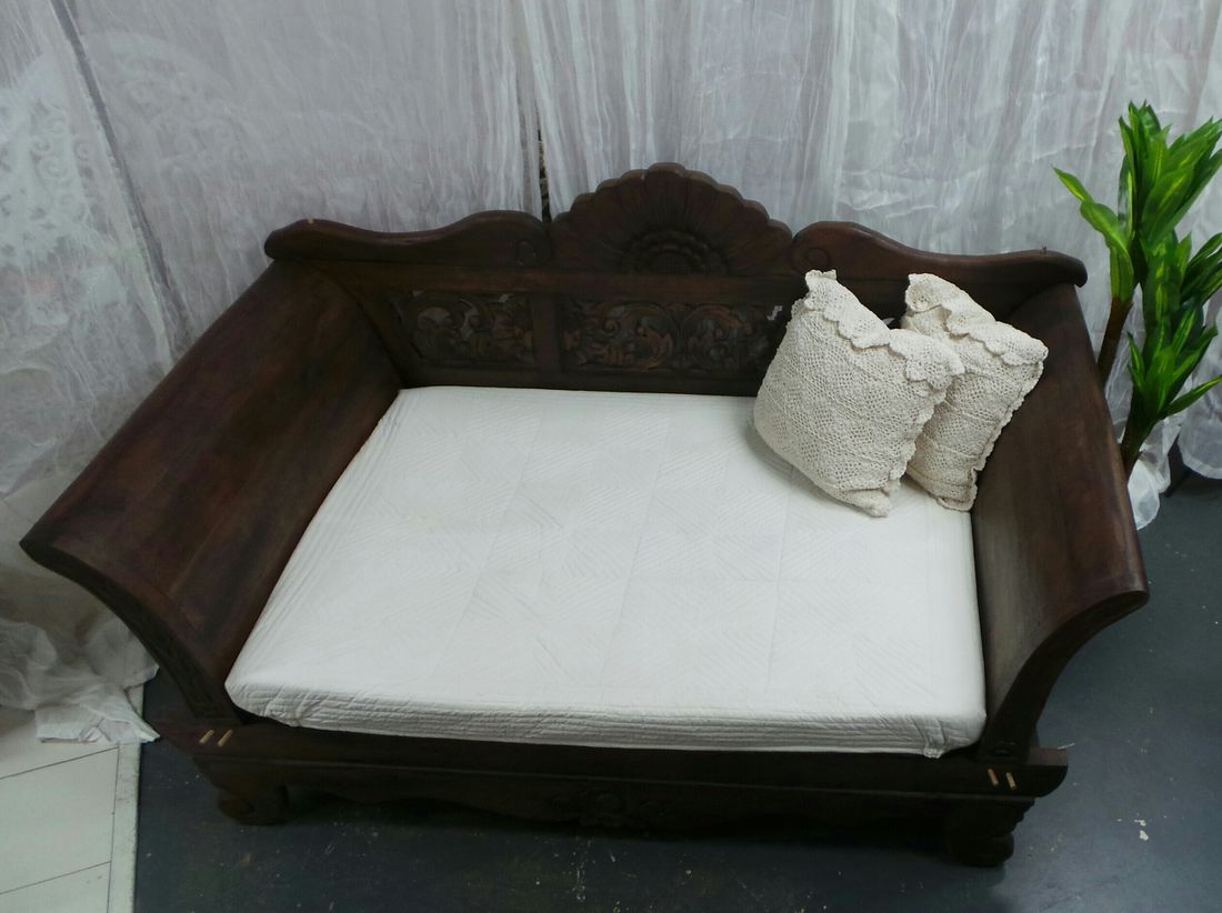 Batubulan Kartini Recycled Teak Daybed Le (Chocolate)