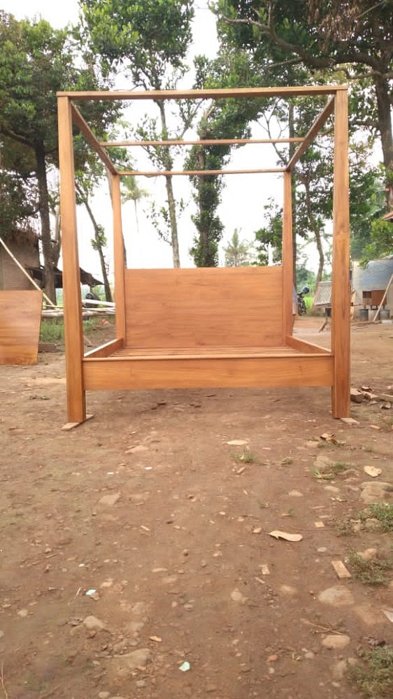 Teak ' Ubud' Style Canopy Bed with plain bedhead Queen/King