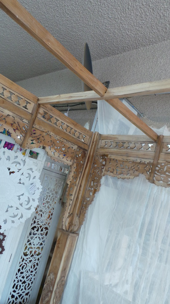 Toyo 'Sketsel' Canopy Carved Recycled Teak Daybed / Bed Queen