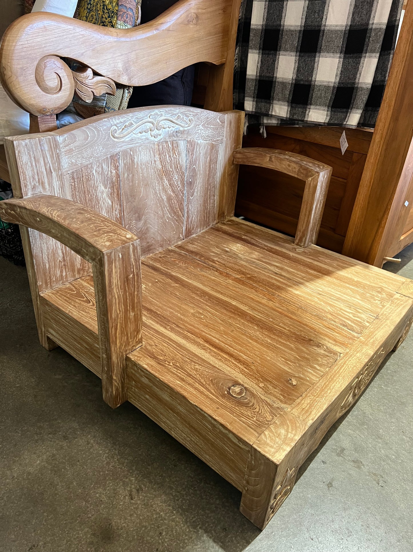 Recycled Teak Meditation Chair carved Creamwash