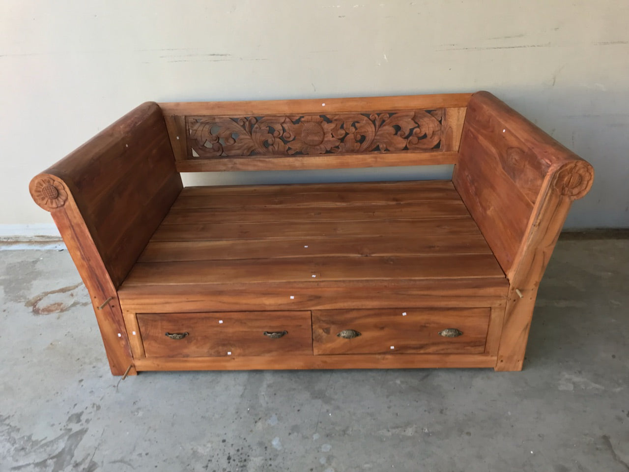 Batubulan YantoTeak Daybed with 2 Drawers. Double size (Natural finish)