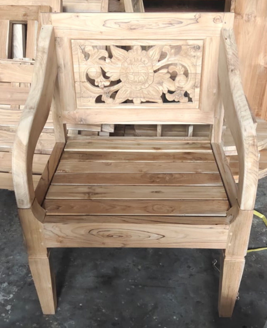 Chair Recycled Teakwood Mas Tus Chair hand carved back