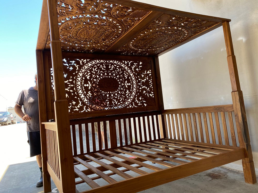 Queen Recycled Teak Canopy Daybed with Hand carved Backpanel and Roof panel