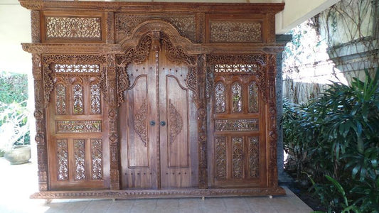 Teak Javanese Hand carved Wall with dbl doors