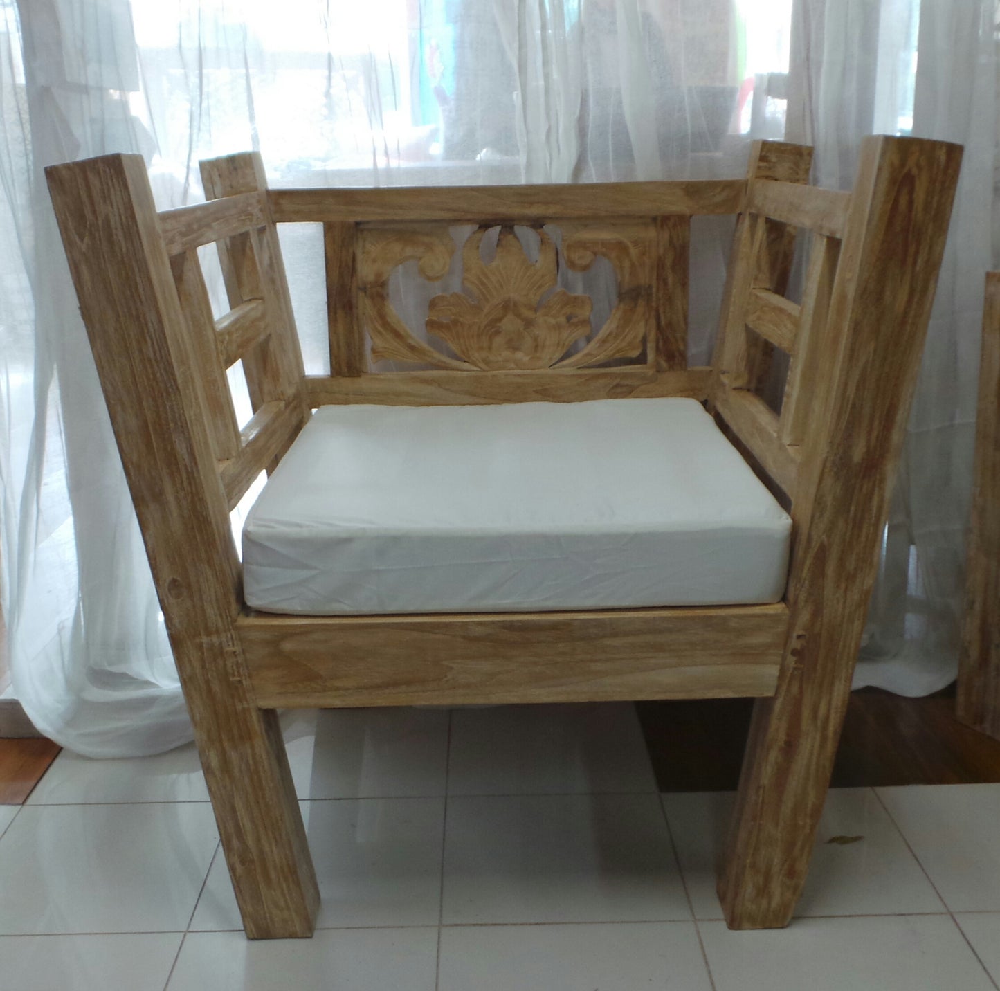 Batubulan Recycled Teak hand carved Miring Chair (Creamwash)