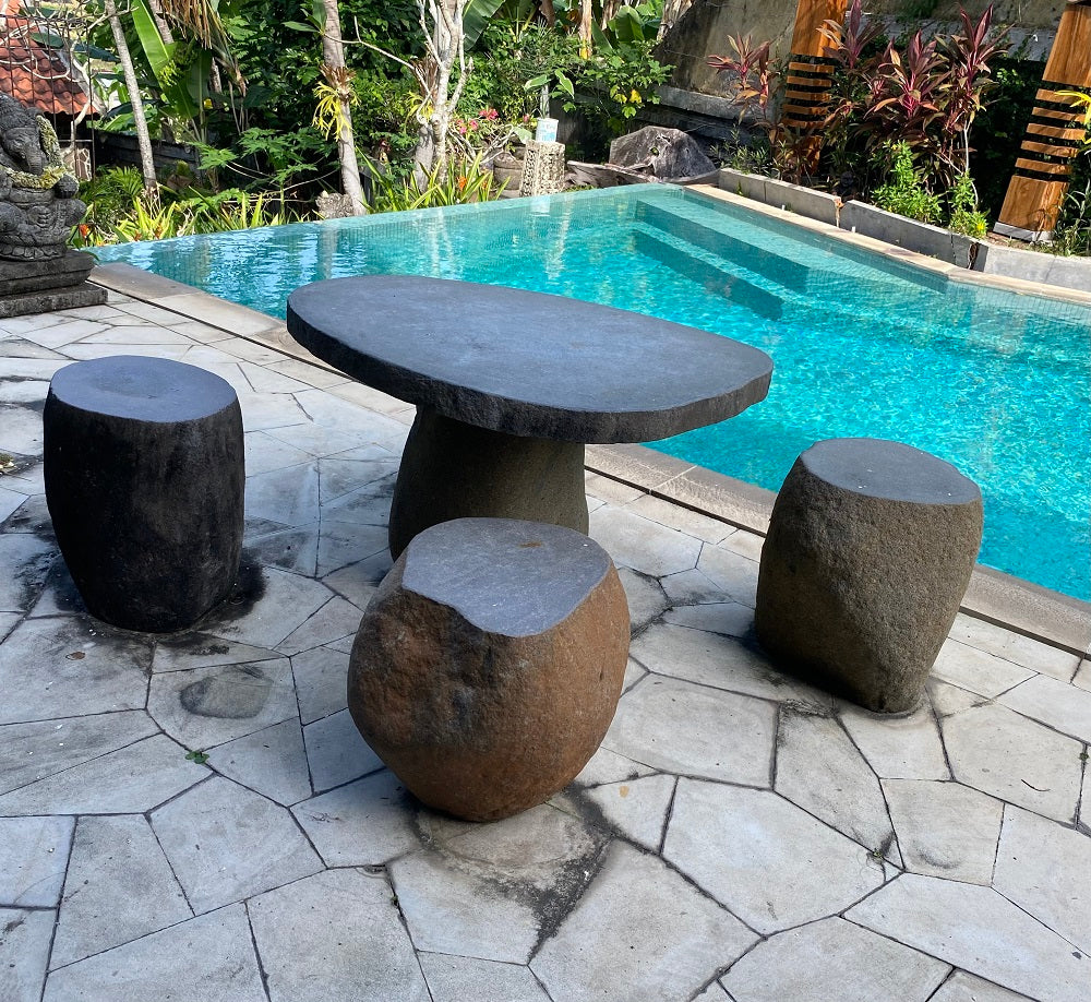Natural Riverstone Table with 5 Stools